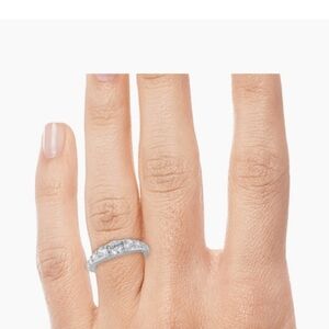 Elegant Silver Ring with Sparkling Stones